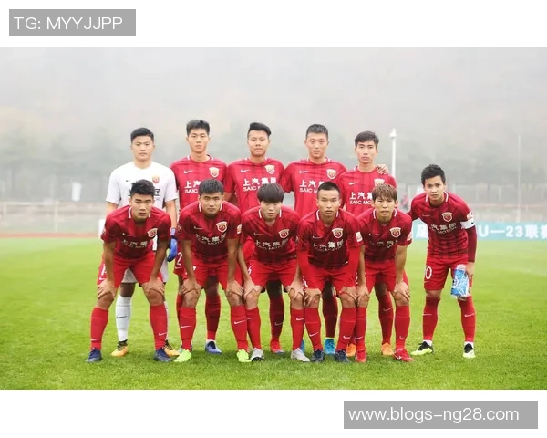 上海羽毛球队以72分稳居大师赛积分榜首位展现强劲实力 上海羽毛球队以72分稳居大师赛积分榜首位展现强劲实力